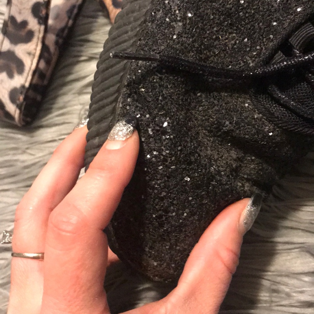 Tenny shoes sparkly - Picture 3 of 3